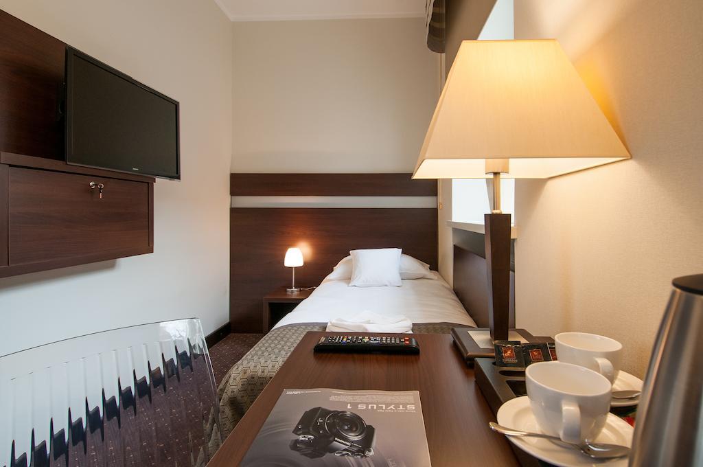 B&B Wieniawa Parking I Sniadanie W Cenie! Breakfast And Parking Included! レシュノ 部屋 写真